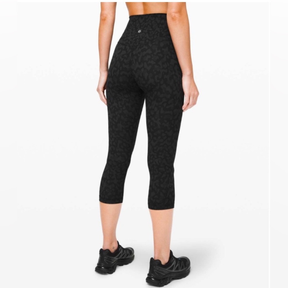 Lululemon Align High-Rise Crop 21” Camo Deep Coal Size 6